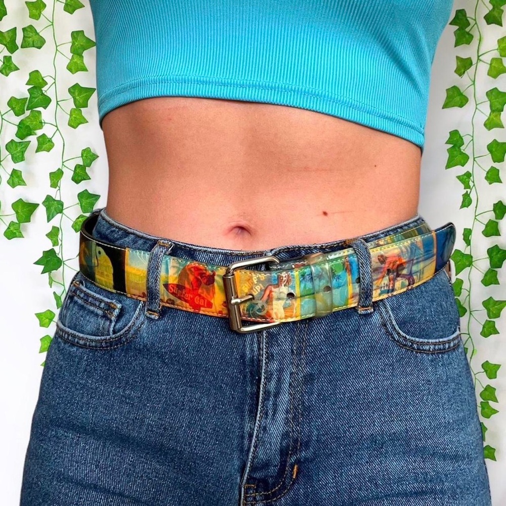 Y2k holographic “Surfer Gal” belt